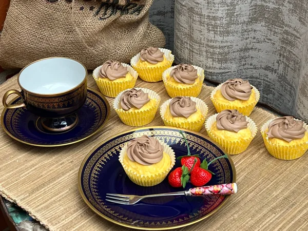 Checkered Cakes & Cupcakes collection